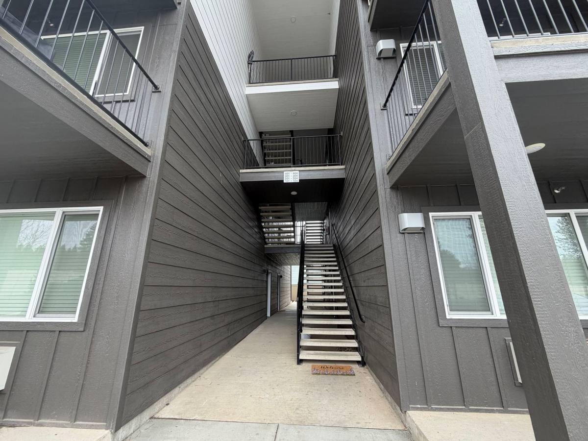 Apartment for rent at 3905 S Dishman Mica Rd, Spokane, WA 99206