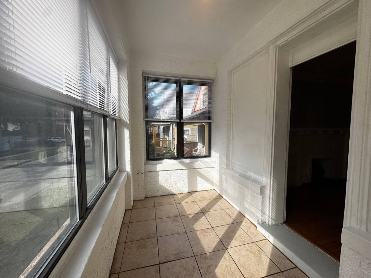 Apartment for rent at 7654-58 S Marquette Ave 2664-66 E, Chicago, IL 60649