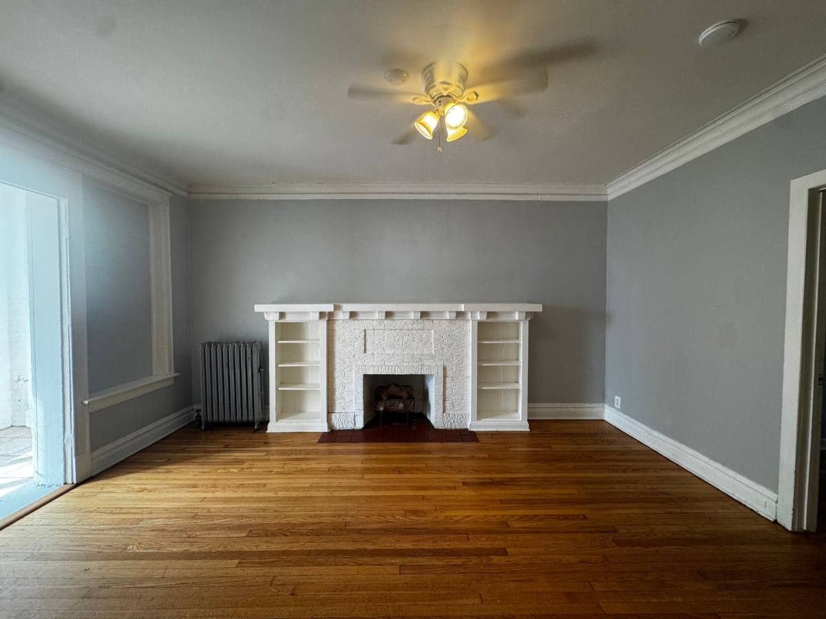 Apartment for rent at 7654-58 S Marquette Ave 2664-66 E, Chicago, IL 60649