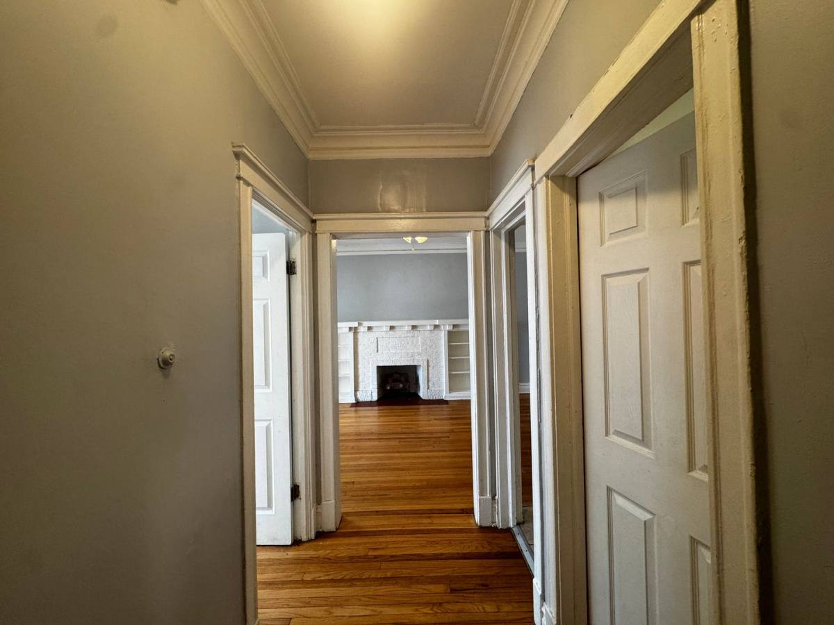 Apartment for rent at 7654-58 S Marquette Ave 2664-66 E, Chicago, IL 60649