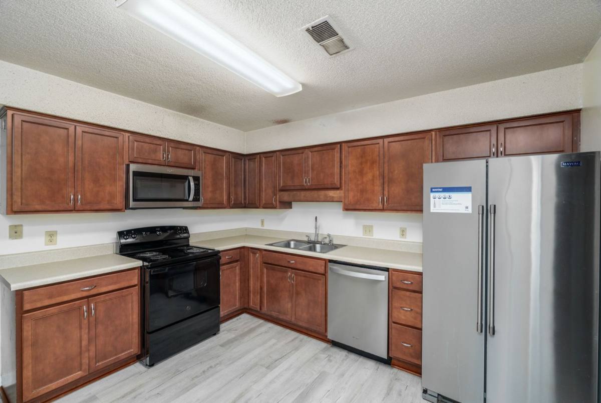 Apartment for rent at 118 Roberta Dr, Summerville, SC 29485