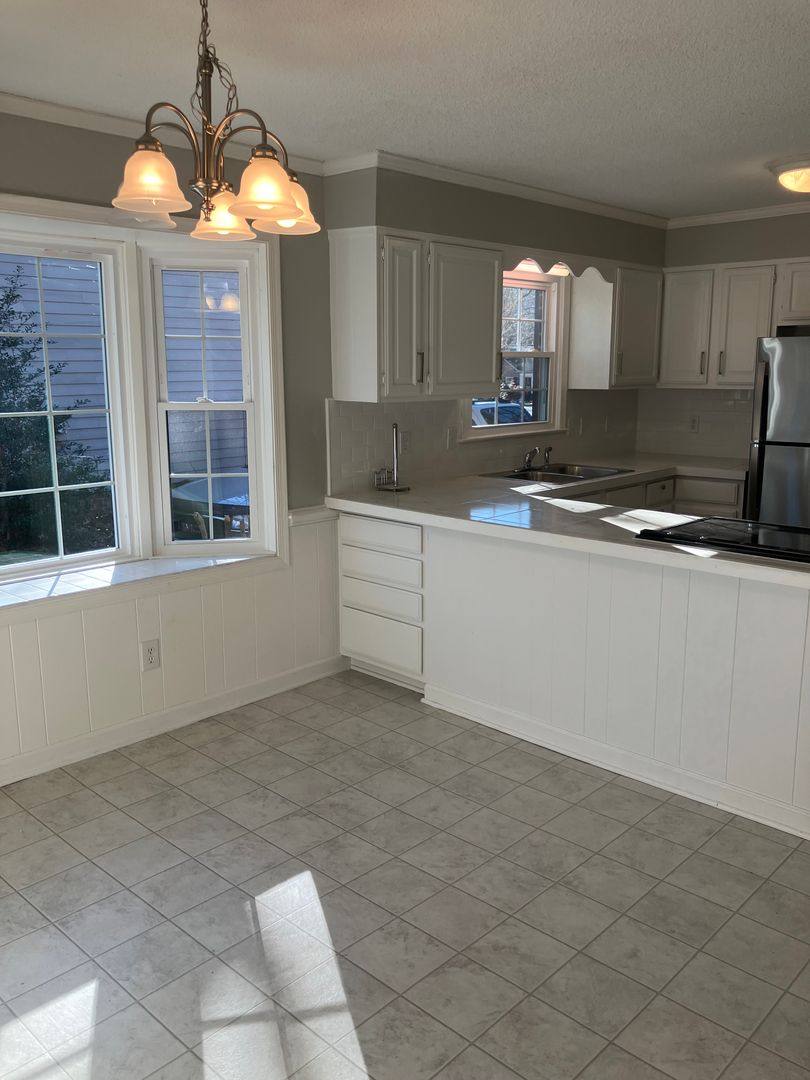 House for rent at 1018 Jefferson Rd, Greensboro, NC 27410