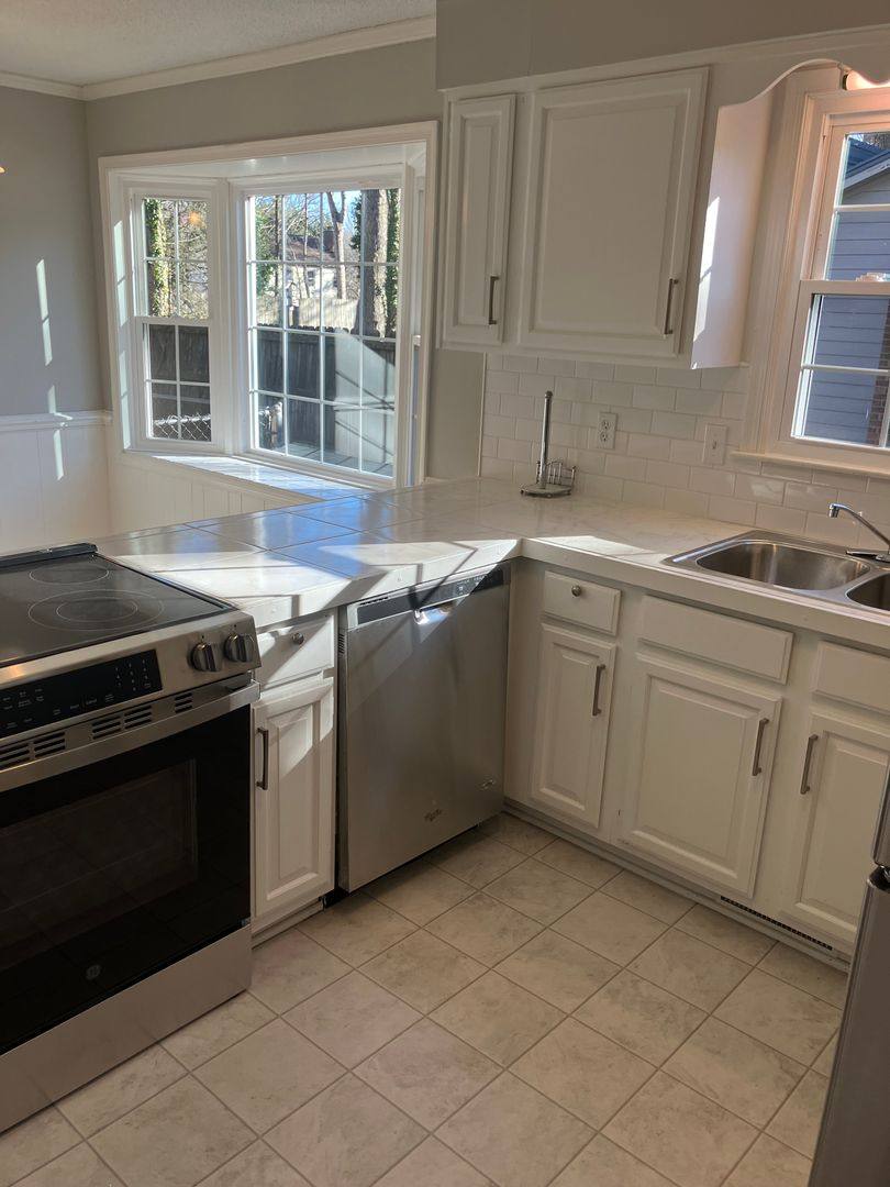 House for rent at 1018 Jefferson Rd, Greensboro, NC 27410