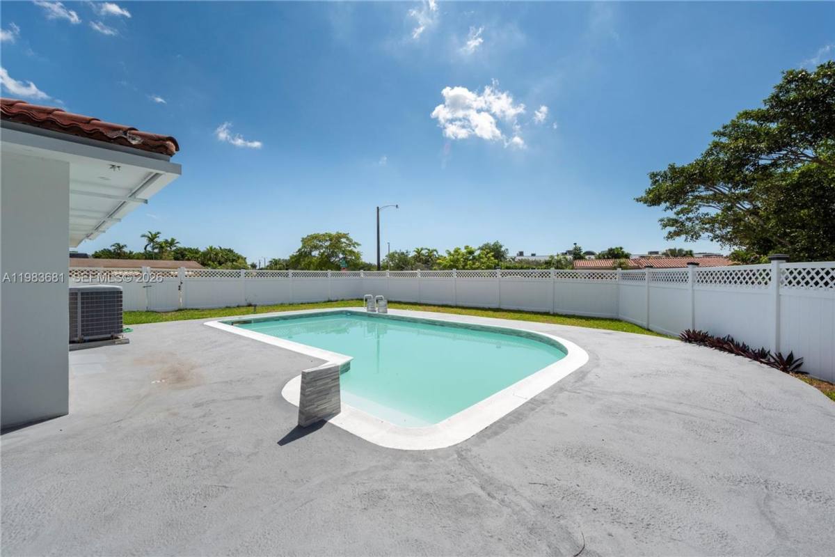 House for rent at 4700 McKinley St, Hollywood, FL 33021