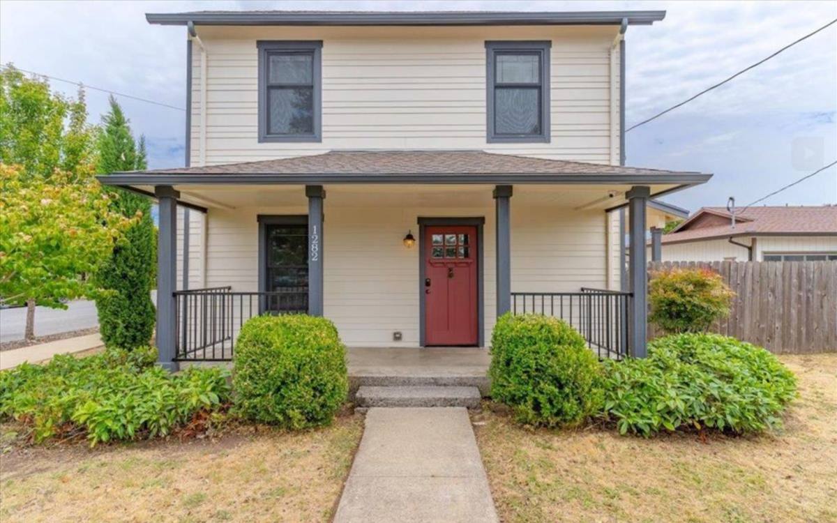 Townhouse for rent at 1282 N 3rd Ave, Stayton, OR 97383