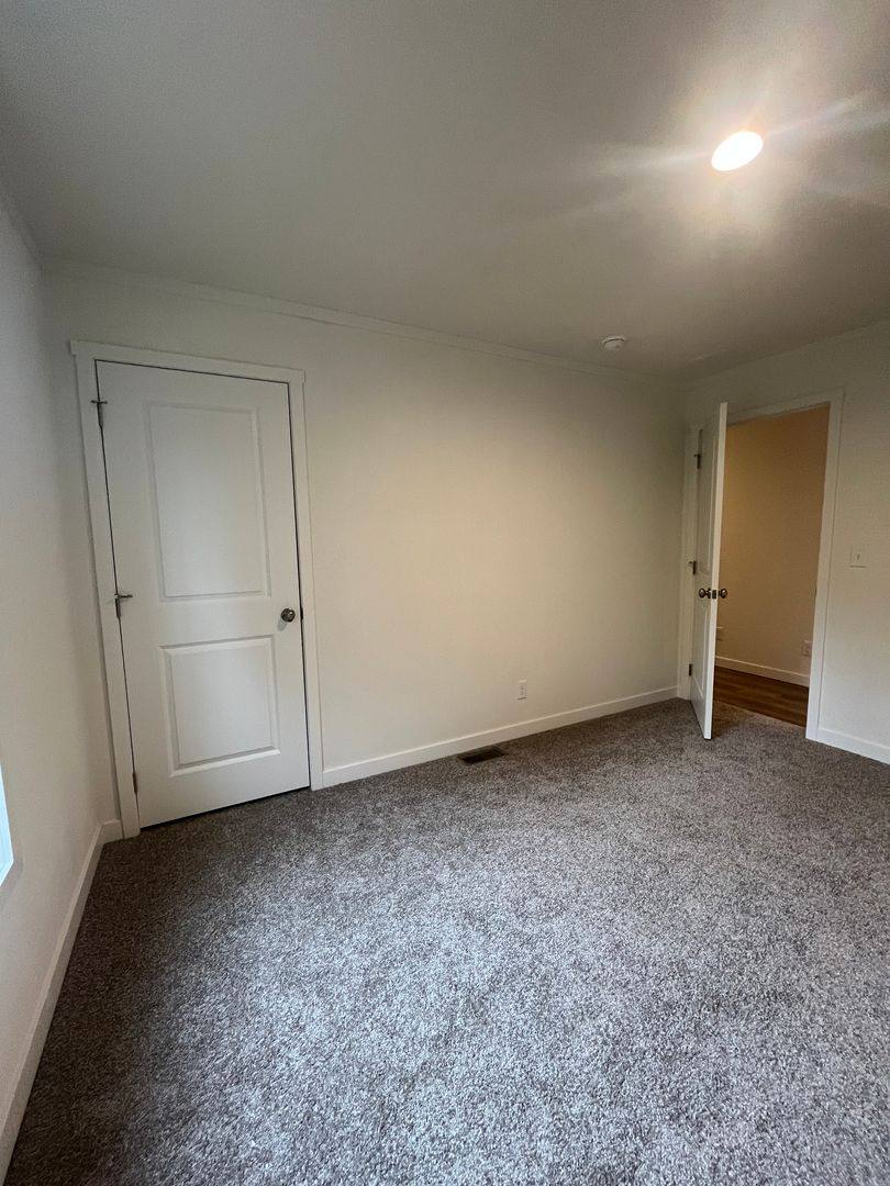 House for rent at 90686 Poodle Creek Rd, Noti, OR 97461