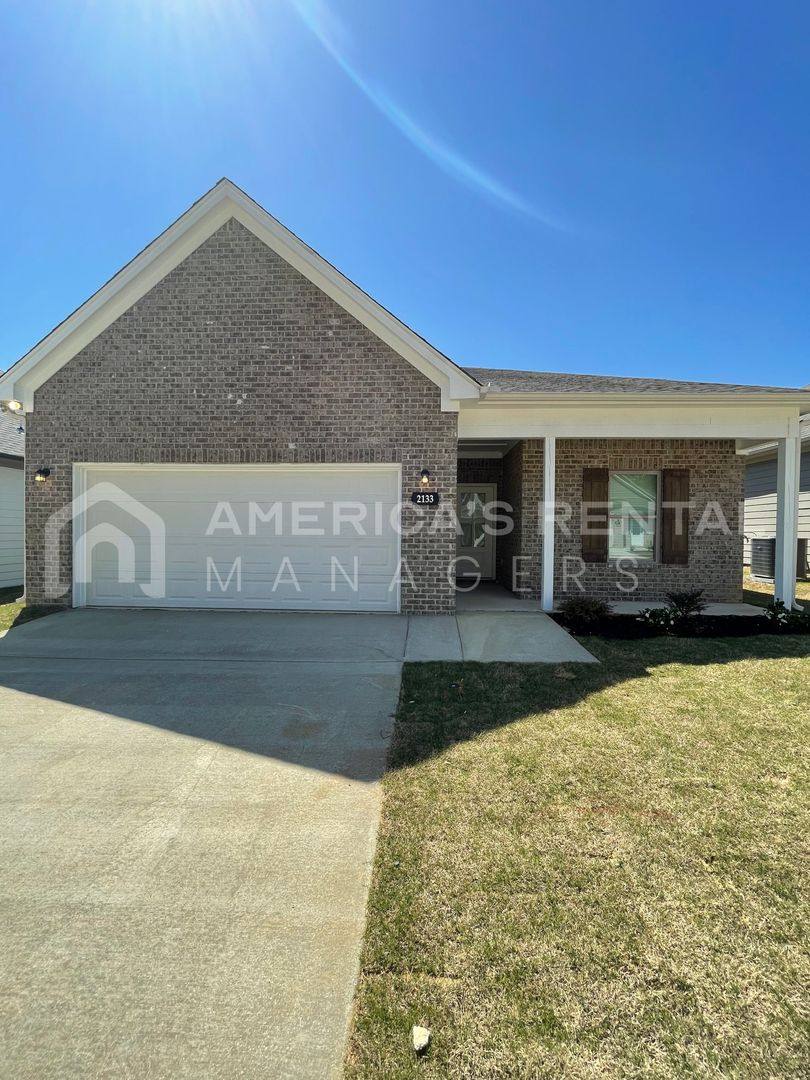 House for rent at 2133 Ellsworth Loop Rd, Cullman, AL 35055