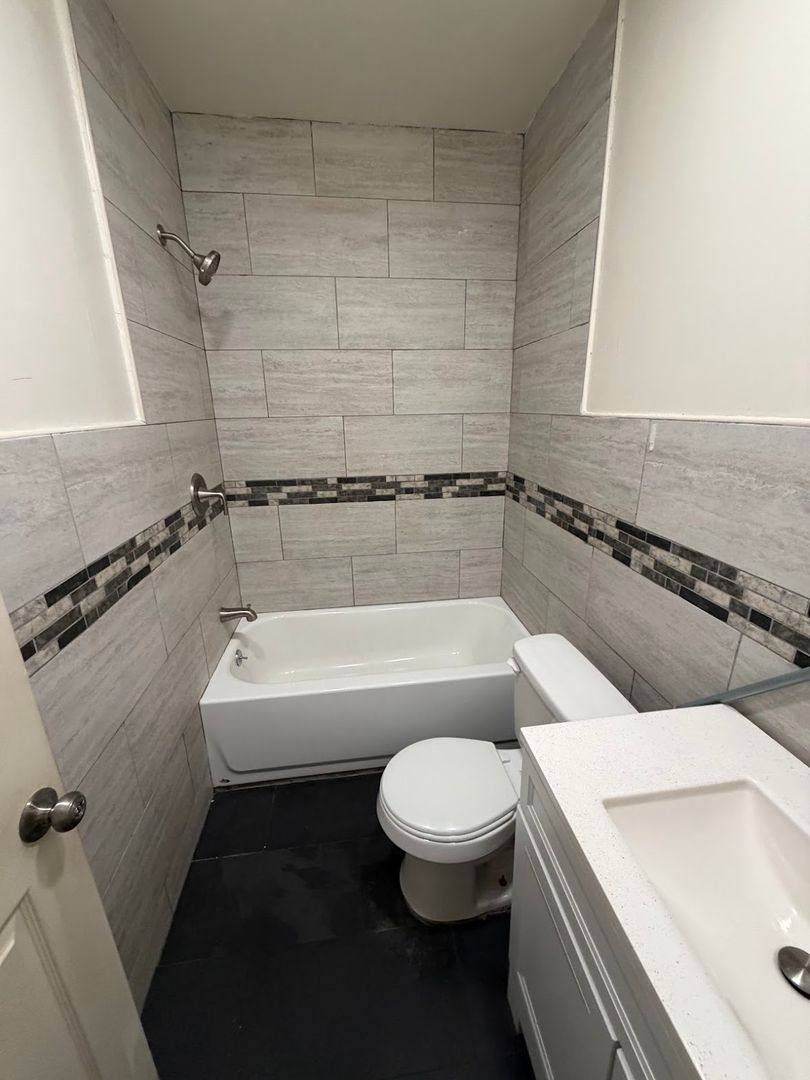 House for rent at 942 Washington St, Reading, PA 19601
