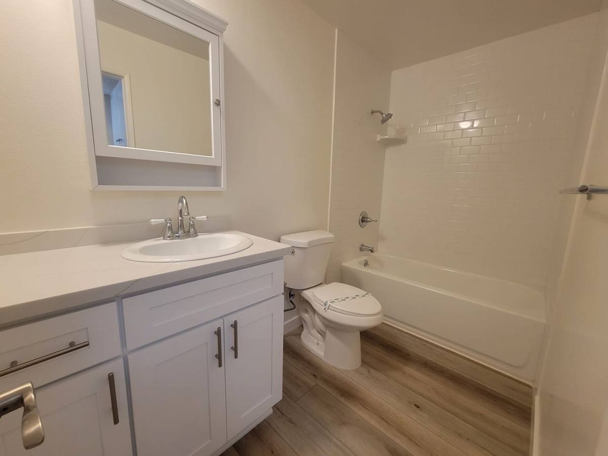 Apartment for rent at 7952 Cole St, Downey, CA 90242