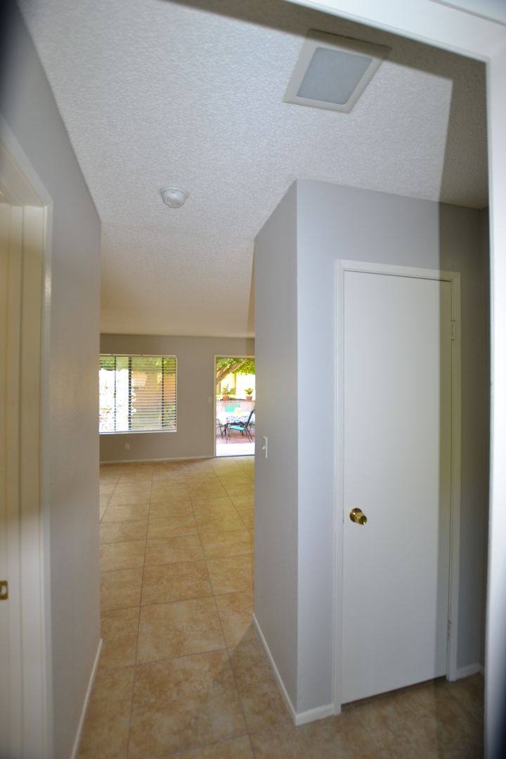 Apartment for rent at 2636 N Indian Canyon Dr, Palm Springs, CA 92262