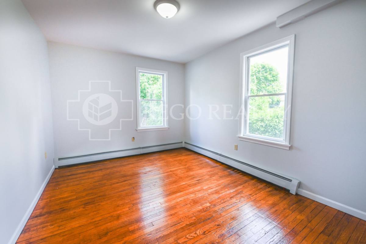 Apartment for rent at 451-455 Edgewood St, Hartford, CT 06112
