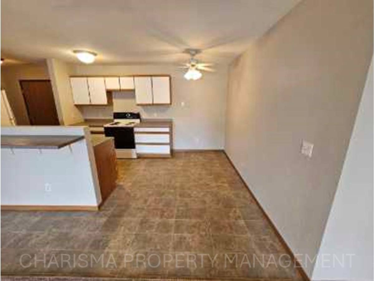 Apartment for rent at 340 N Main Ave, Tea, SD 57064
