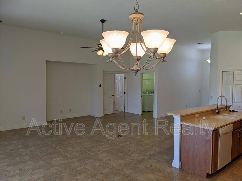 House for rent at 1882 W Angelica Loop, Lecanto, FL 34461
