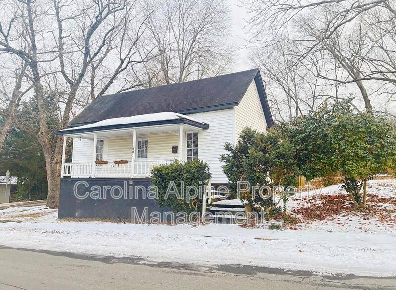 House for rent at 401 Gardner St, Shelby, NC 28150