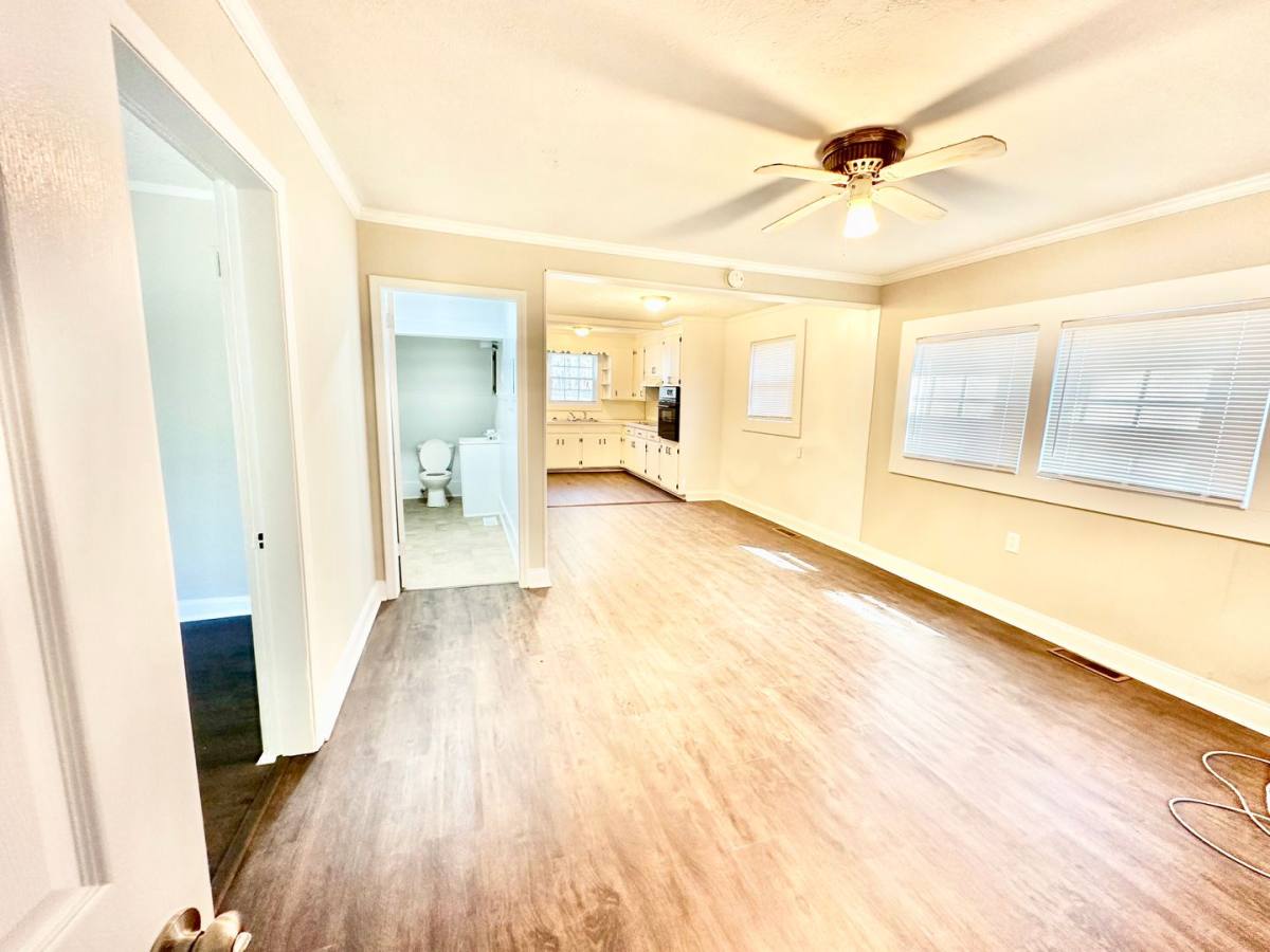 House for rent at 690 E Robertson Rd, Rock Hill, SC 29732