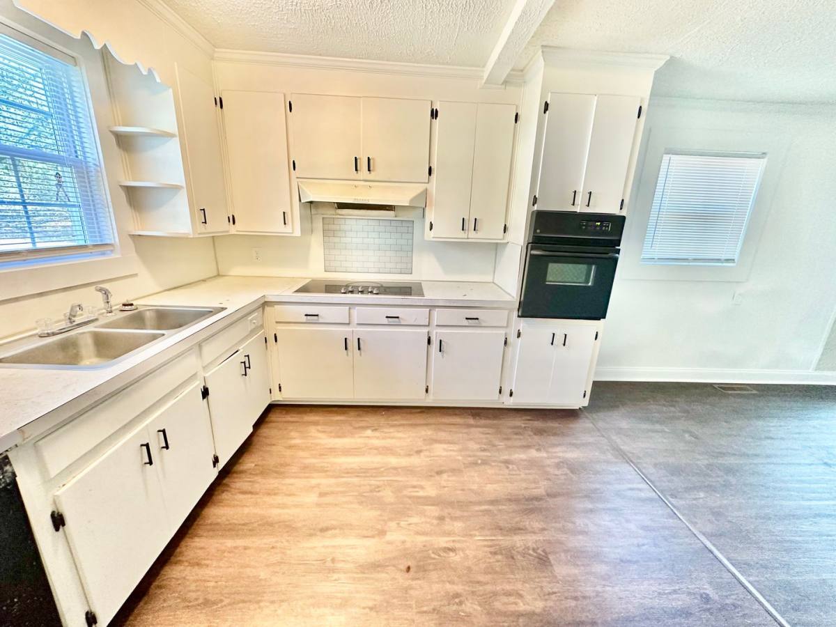 House for rent at 690 E Robertson Rd, Rock Hill, SC 29732