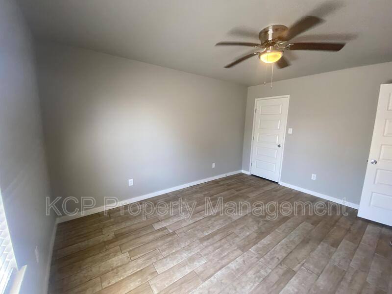 Apartment for rent at 1813 Osage St #A, Fort Smith, AR 72901