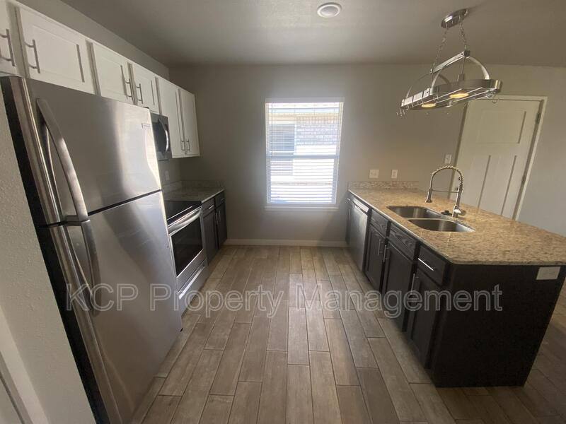 Apartment for rent at 1813 Osage St #A, Fort Smith, AR 72901