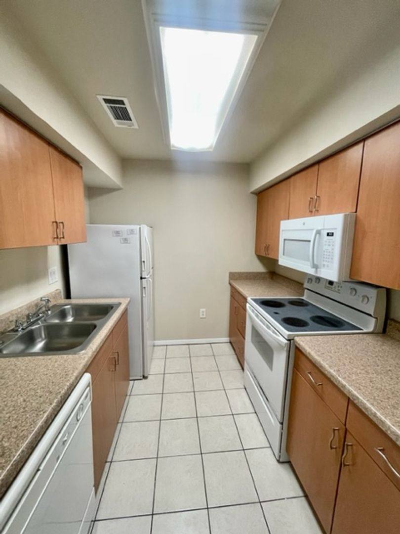 House for rent at 1500 Lake Shore Dr #207, Waco, TX 76708