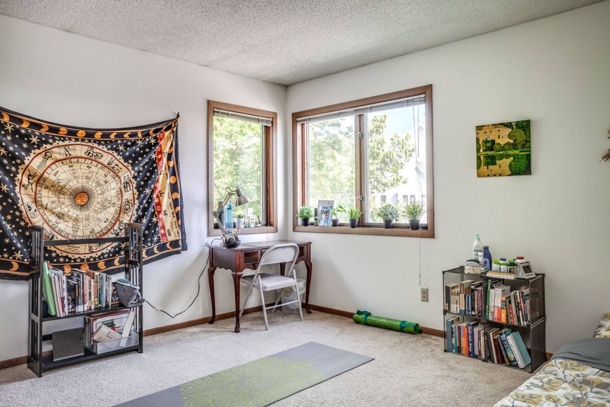 Apartment for rent at 646-650 Ontario St SE, Minneapolis, MN 55414