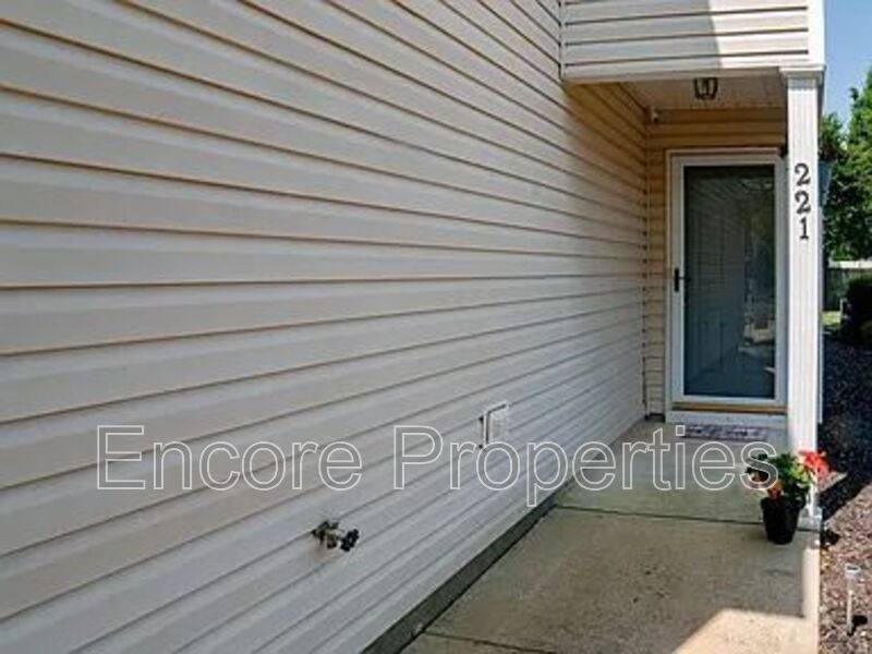 House for rent at 221 Danesway Dr, Holly Springs, NC 27540