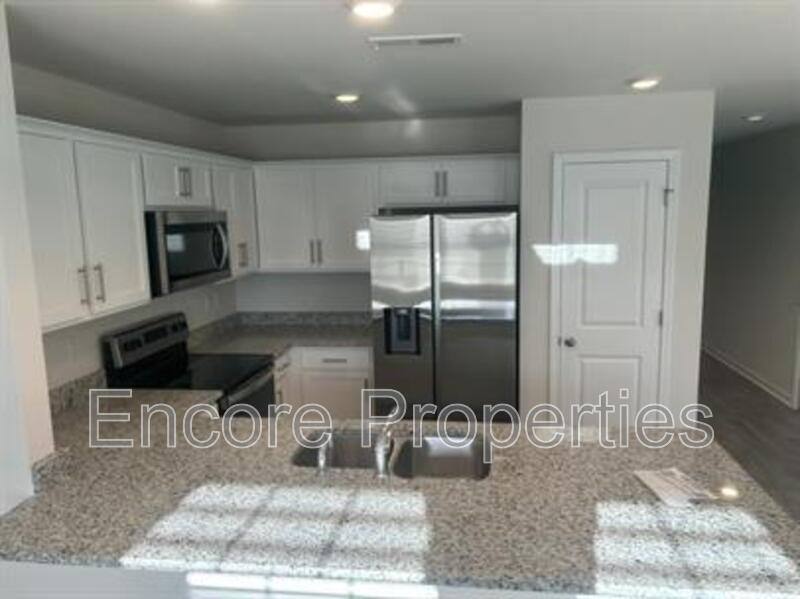 Townhouse for rent at 18 March Creek Dr, Fuquay Varina, NC 27526