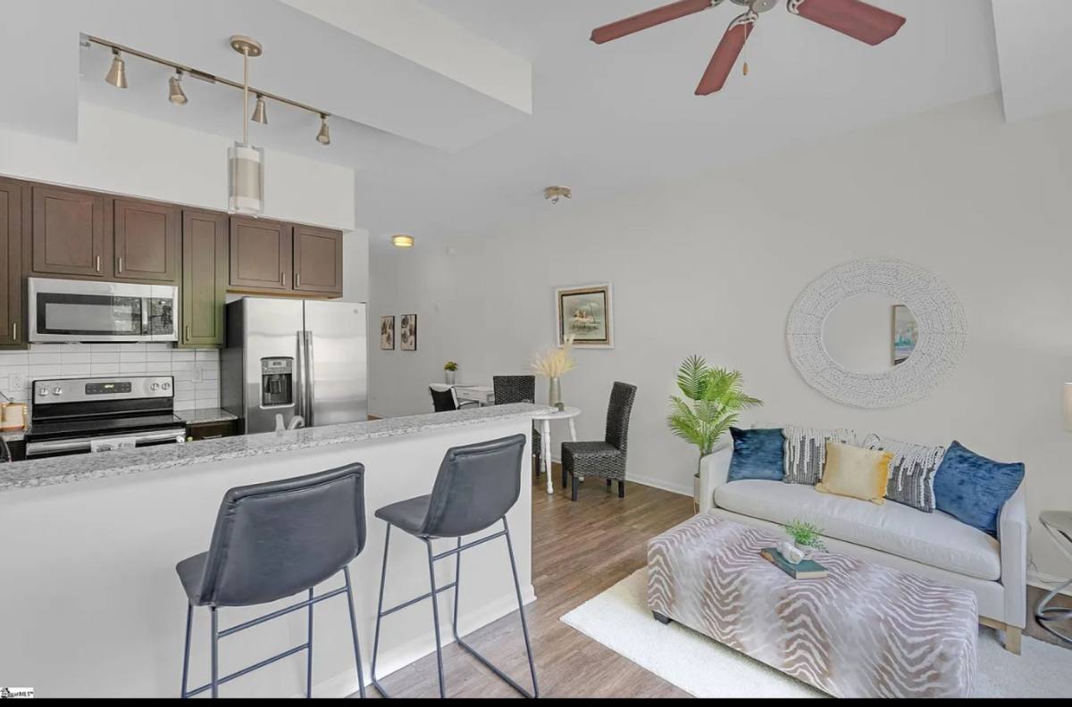 Condo for rent at 100 E Washington St, Greenville, SC 29601