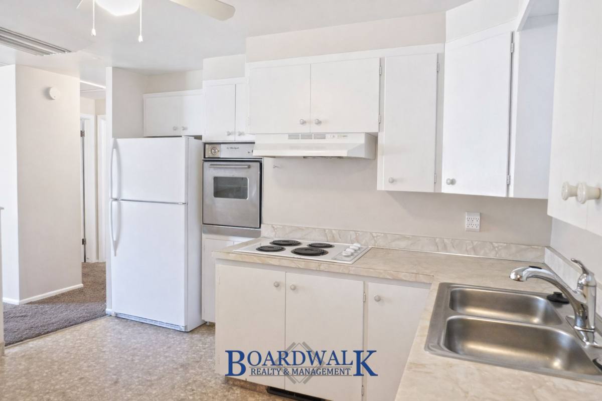 Apartment for rent at 1016 E 3825 S, Salt Lake City, UT 84106