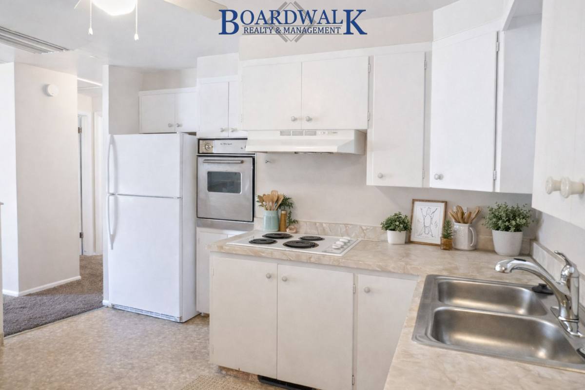 Apartment for rent at 1016 E 3825 S, Salt Lake City, UT 84106