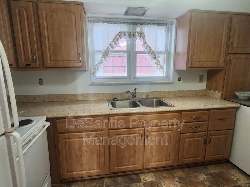Apartment for rent at 21 Chalftone Ave #2, Pittsburgh, PA 15229