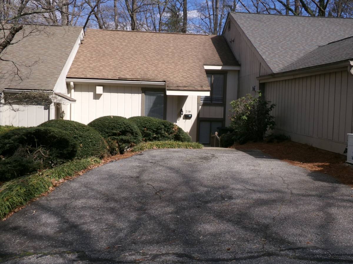 House for rent at 218 Lamplighter Circle, Winston Salem, NC 27104