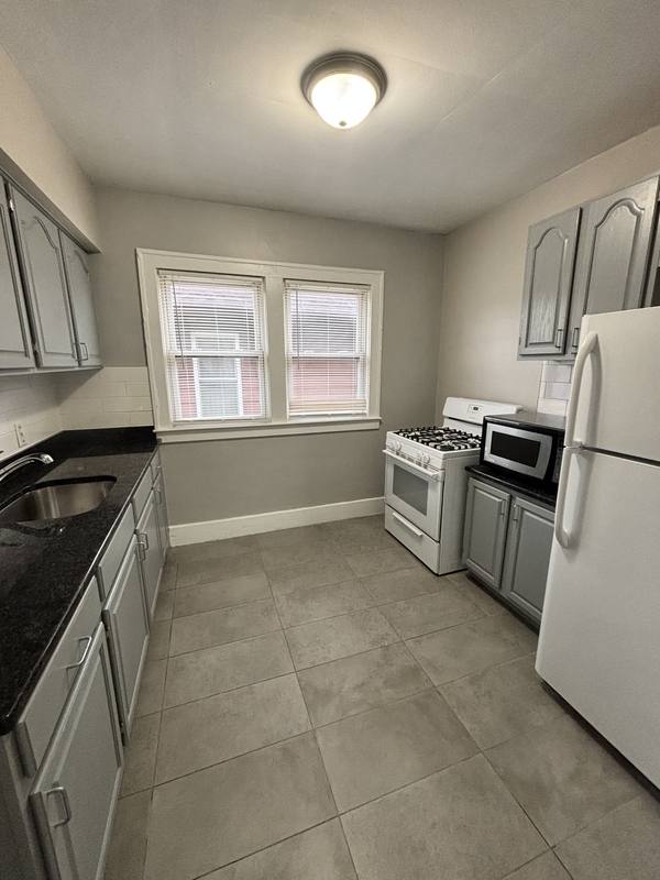 Apartment for rent at 168 Bondie St, Wyandotte, MI 48192