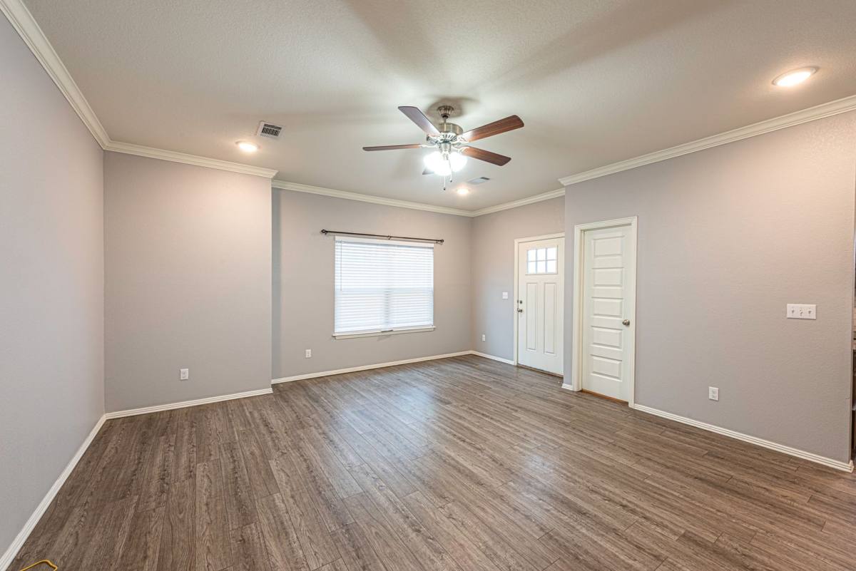 House for rent at 1374 N Corsica Dr, Fayetteville, AR 72704