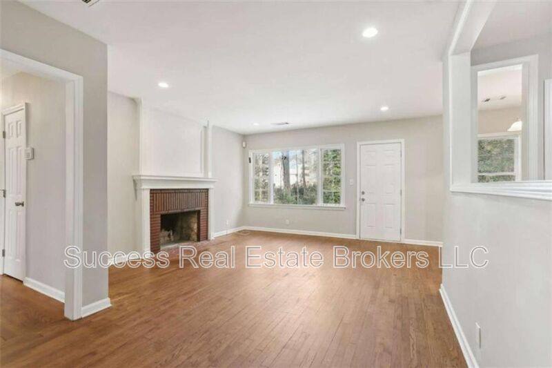 House for rent at 1840 Camellia Dr, Decatur, GA 30032