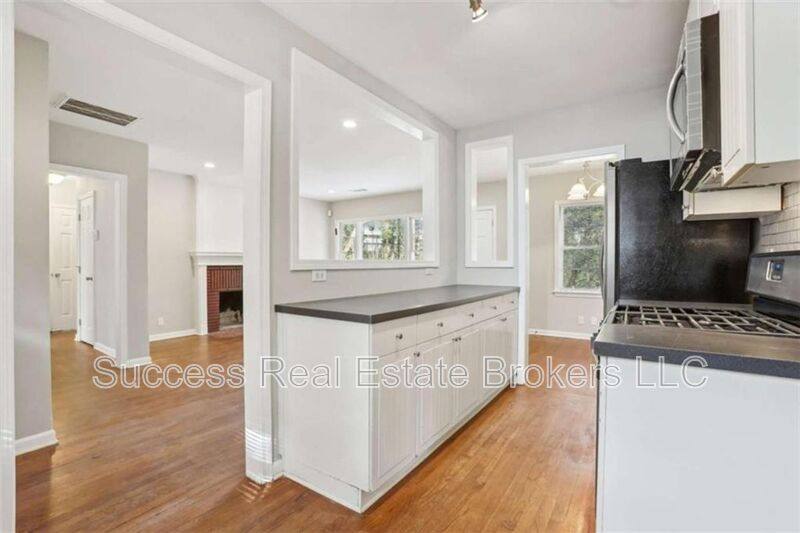 House for rent at 1840 Camellia Dr, Decatur, GA 30032