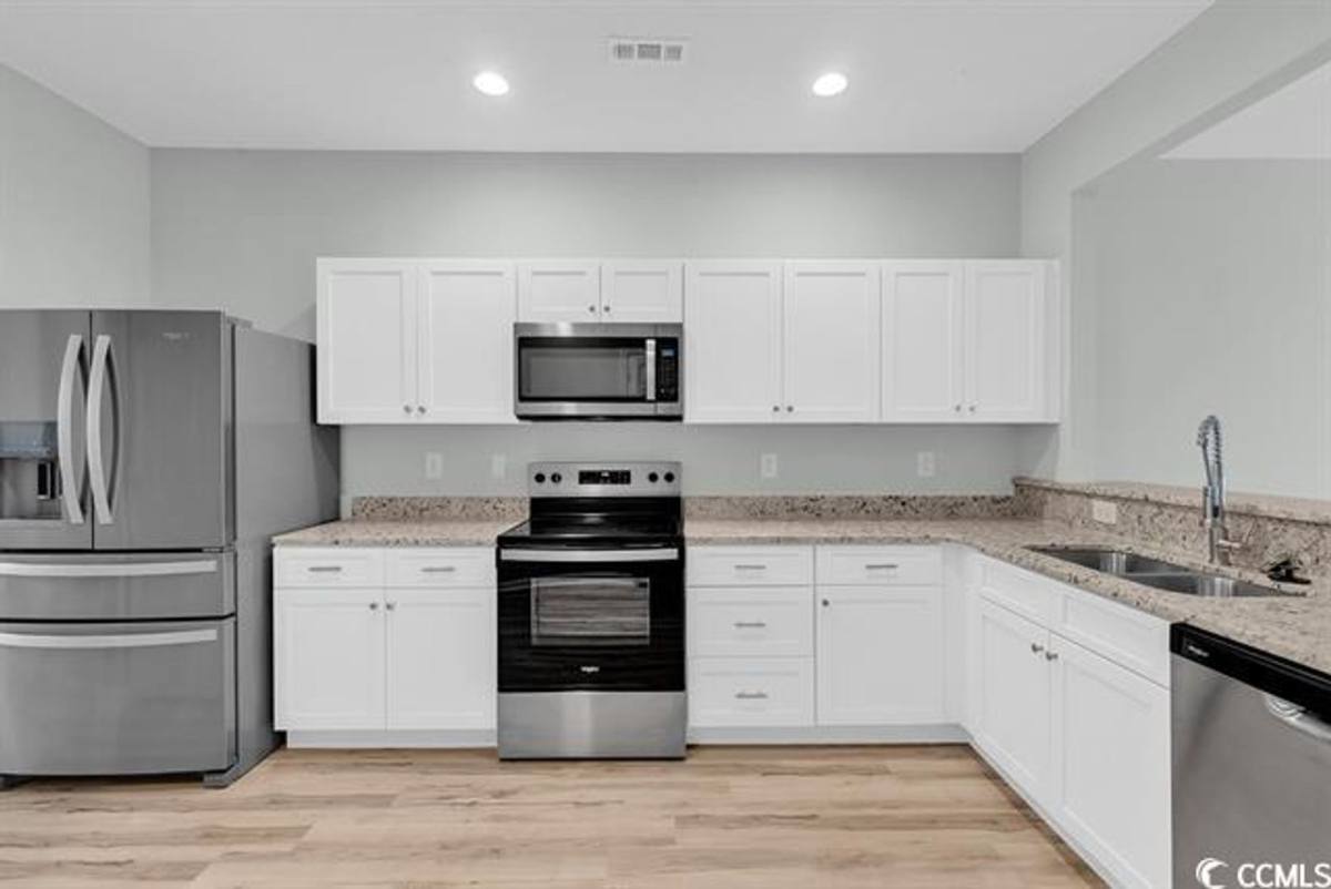 Townhouse for rent at 308 Kiskadee Loop E, Conway, SC 29526