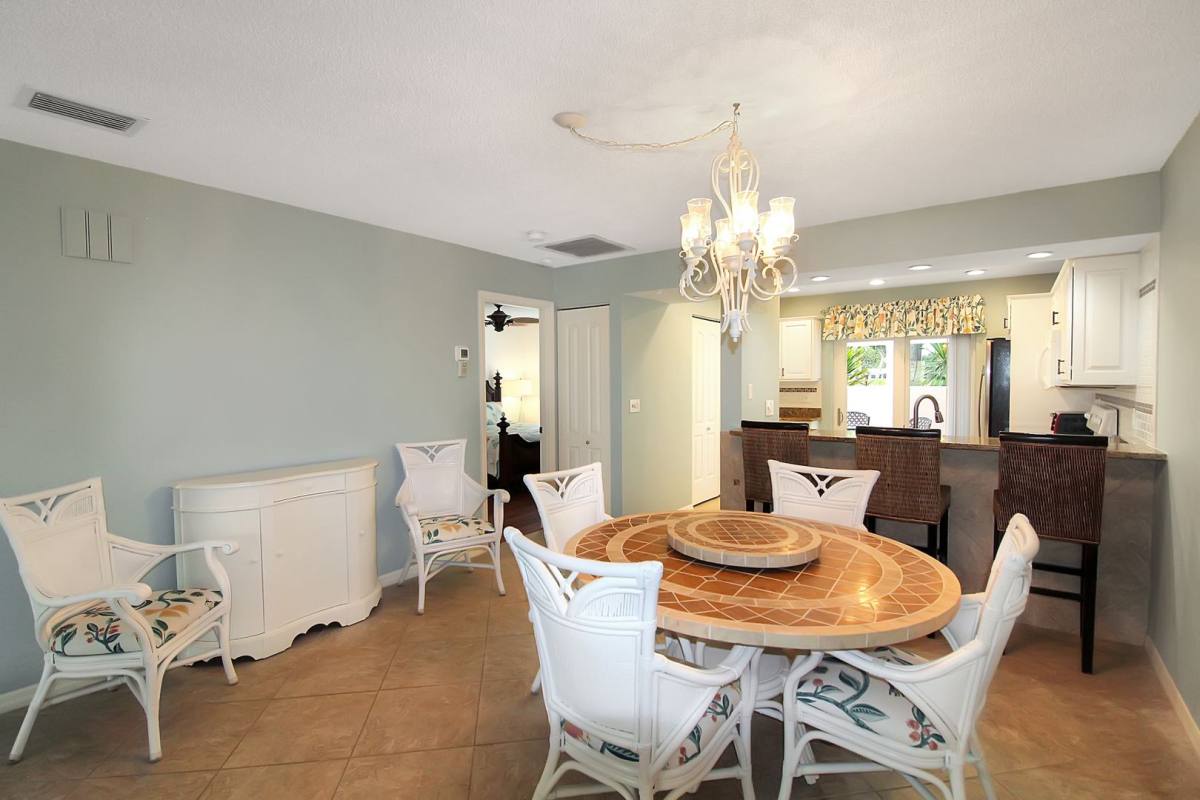 Apartment for rent at 340 Cerromar Way N, Venice, FL 34293