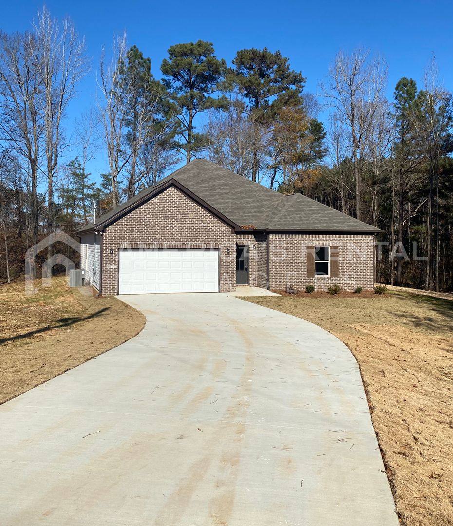 House for rent at 324 Lakewood Lane, Parrish, AL 35580