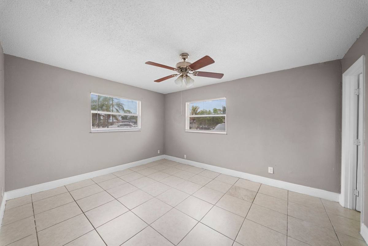 Apartment for rent at 5458-5460 5th Ave, Fort Myers, FL 33907