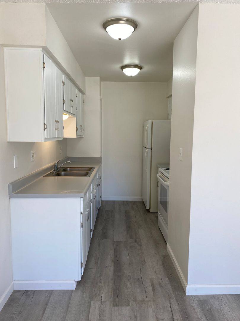 Apartment for rent at 2021 Commander Dr, Lake Havasu City, AZ 86403