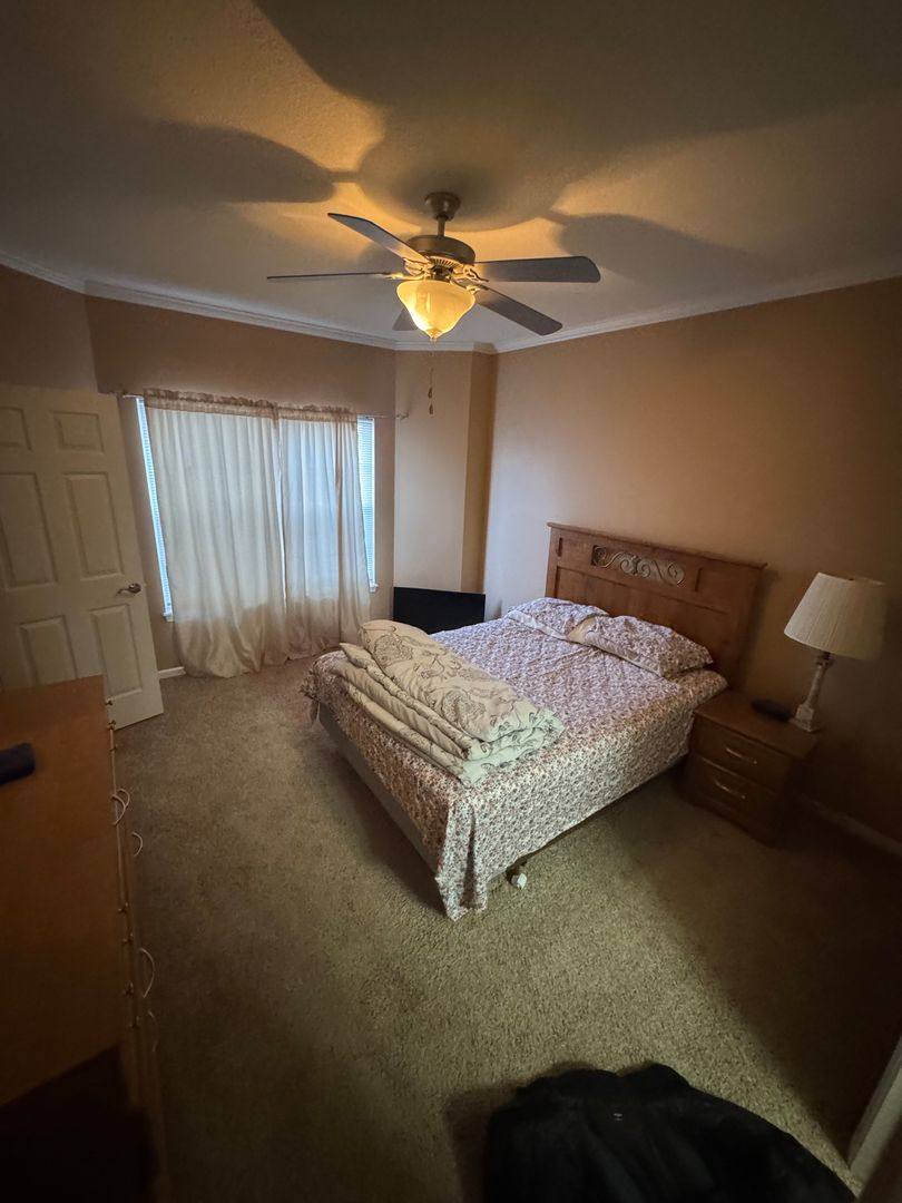 Apartment for rent at 714 Wildwood Dr, Jefferson City, MO 65109