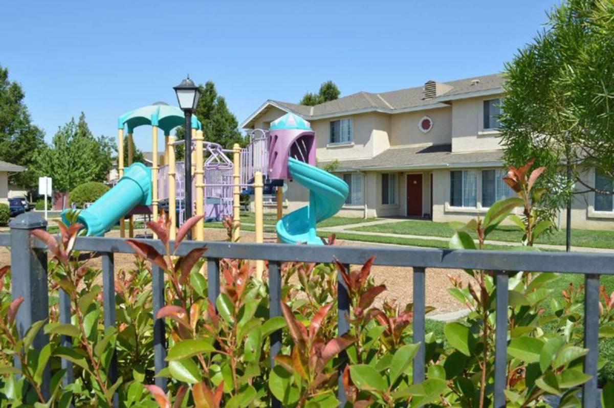 Apartment for rent at 1003 Lake Park Ave, Galt, CA 95632