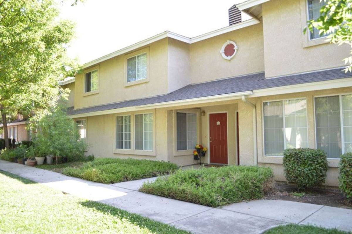 Apartment for rent at 1003 Lake Park Ave, Galt, CA 95632
