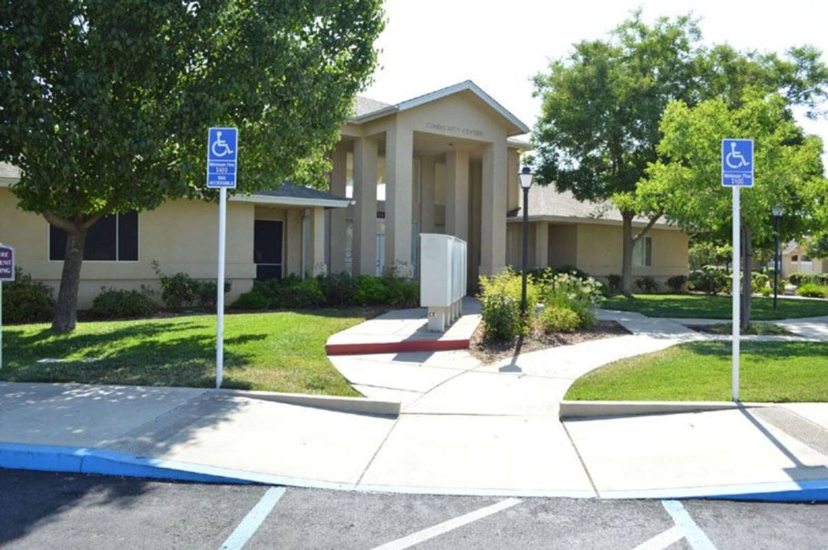 Apartment for rent at 1003 Lake Park Ave, Galt, CA 95632