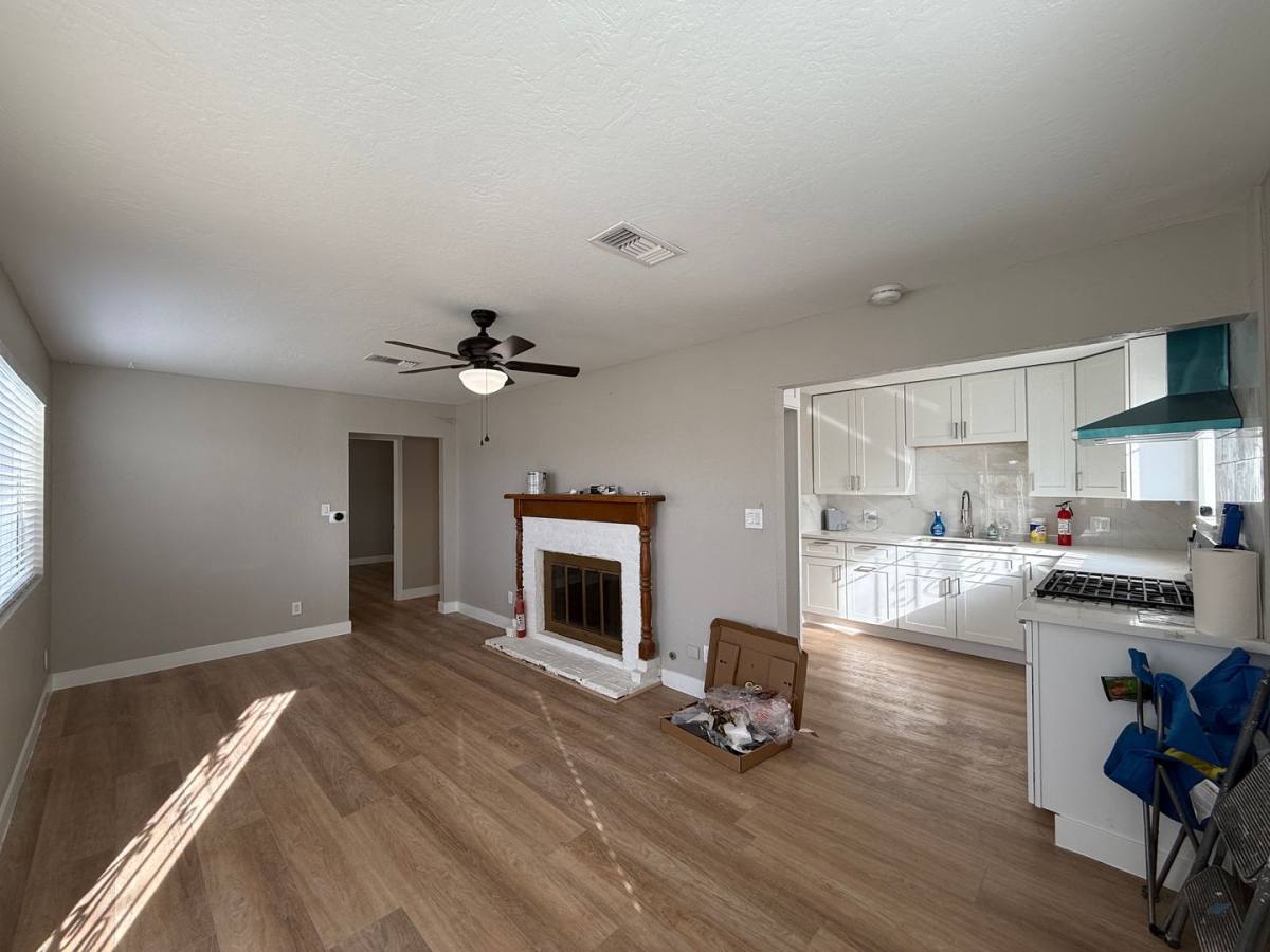 House for rent at 711 E Ave, Lancaster, CA 93535