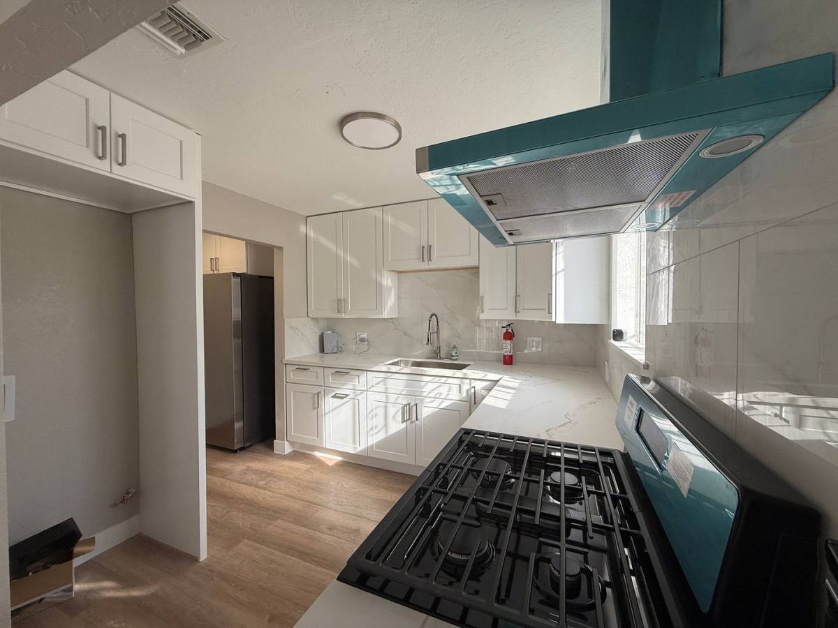 House for rent at 711 E Ave, Lancaster, CA 93535