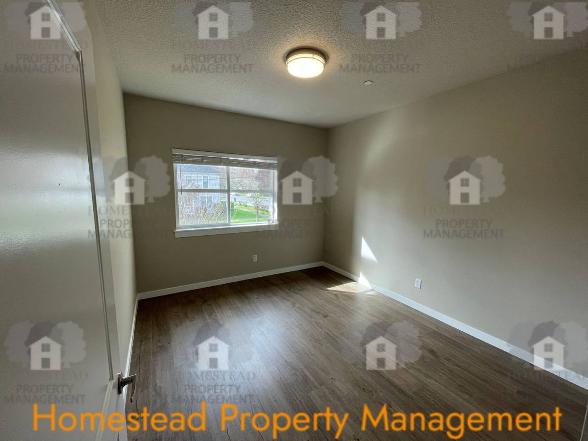 Apartment for rent at 283 Knox St N, Monmouth, OR 97361