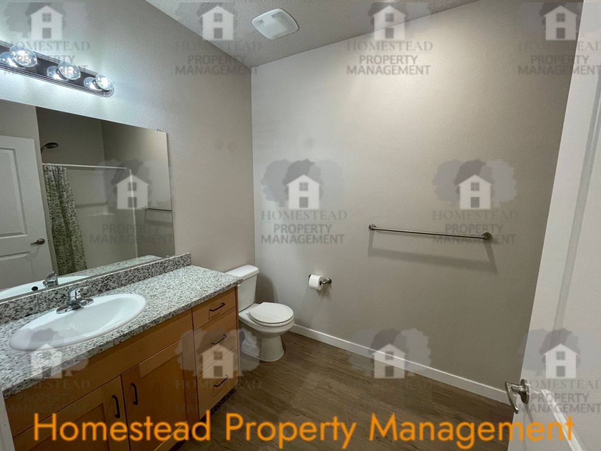 Apartment for rent at 283 Knox St N, Monmouth, OR 97361