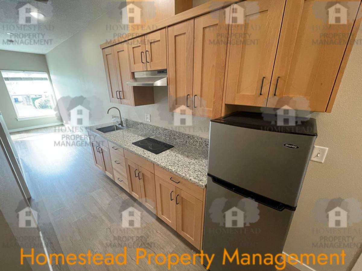 Apartment for rent at 283 Knox St N, Monmouth, OR 97361