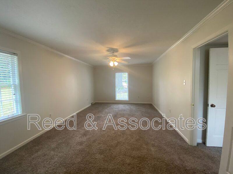 Townhouse for rent at 8403 Pine Valley Lane, Germantown, TN 38139